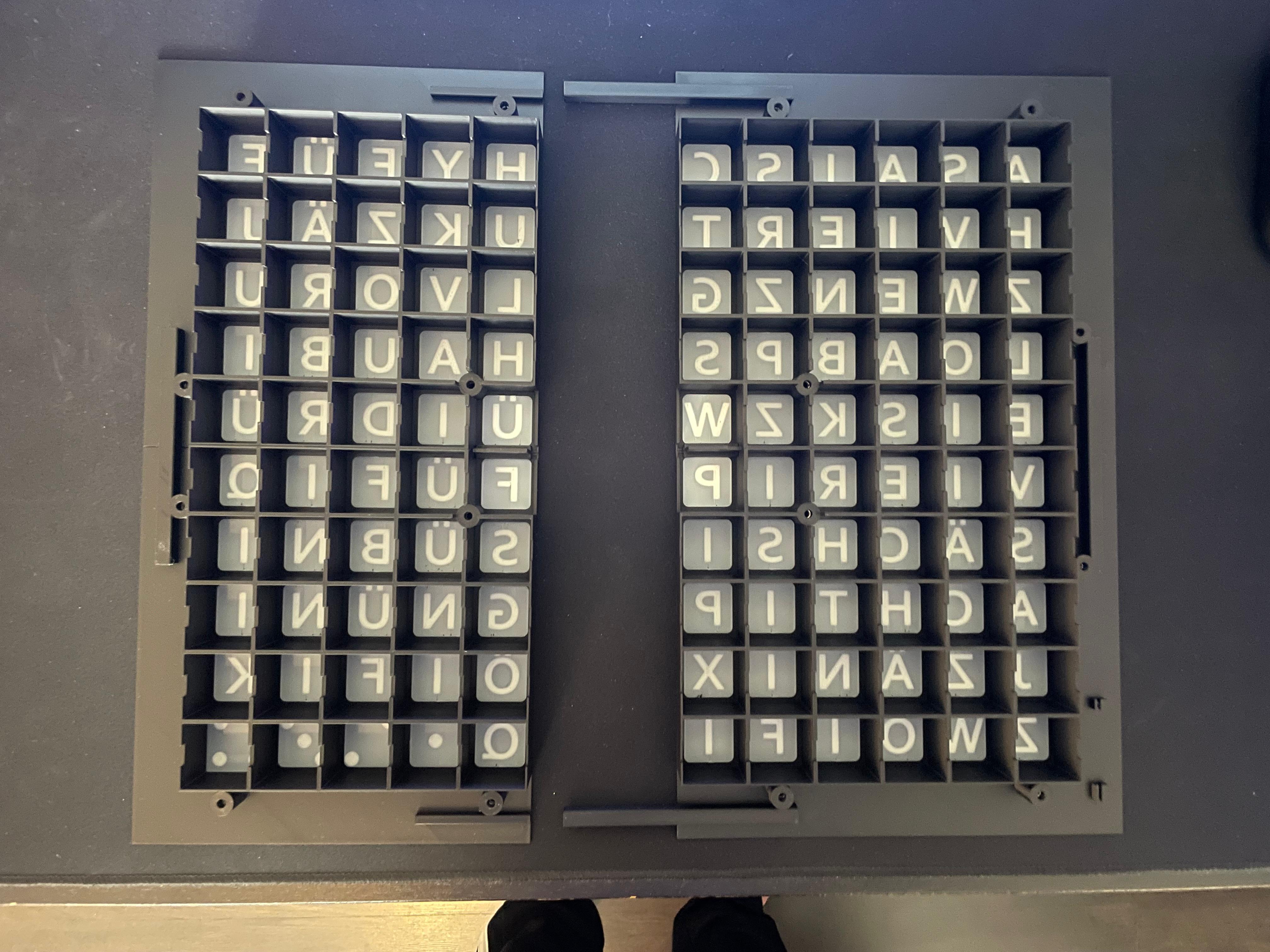 Verbindung mit der Qlock in nRF Connect