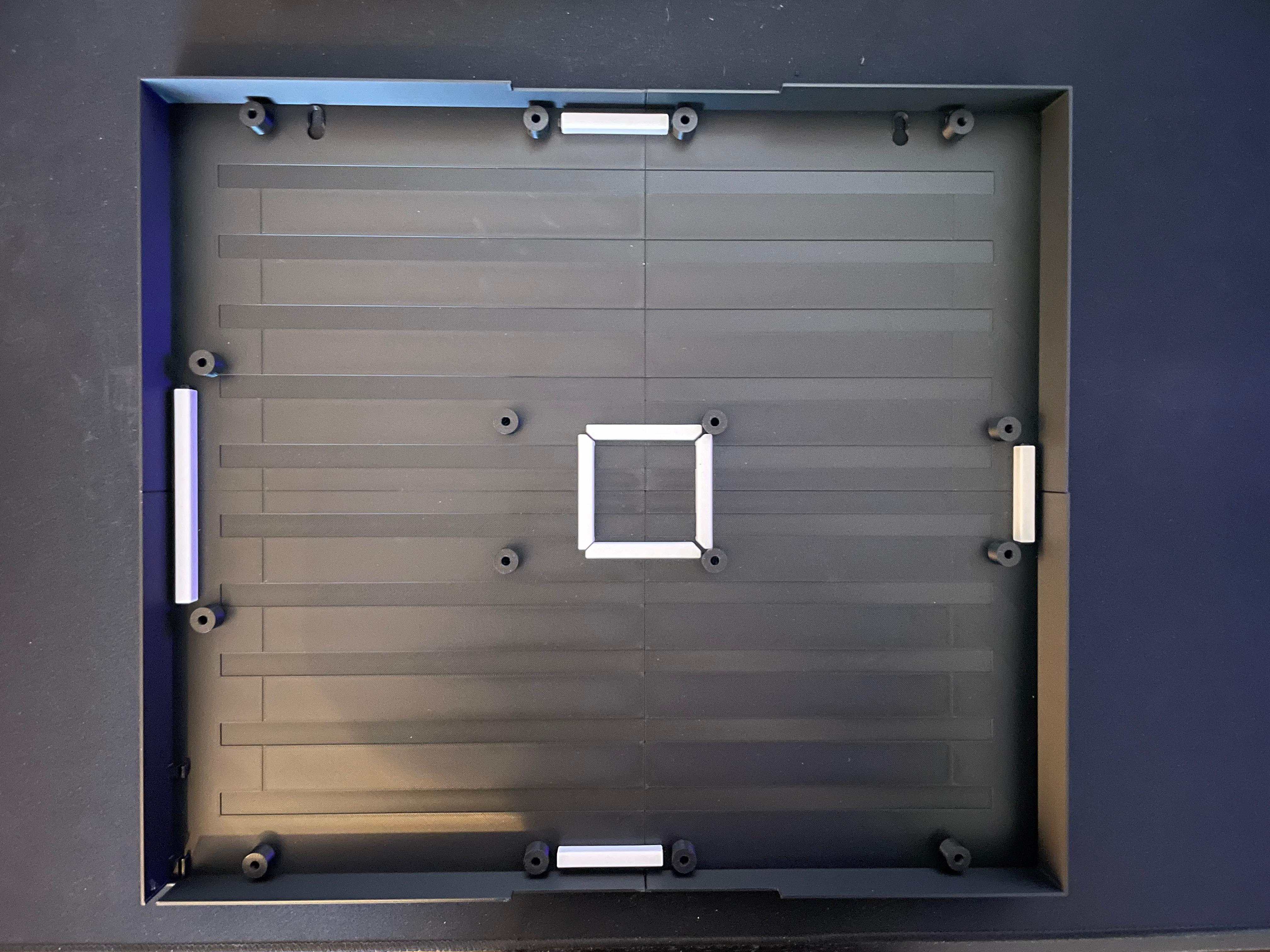 Verbindung mit der Qlock in nRF Connect